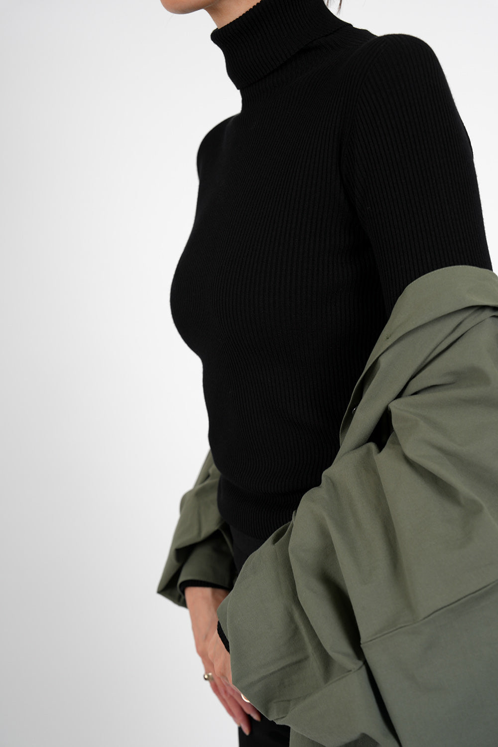 Klara Pull - black