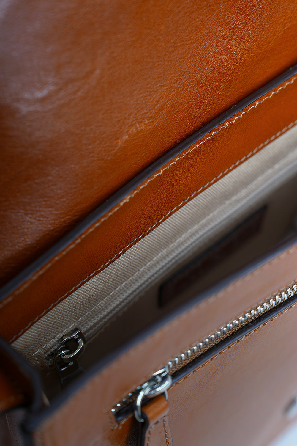 Sunya Vac Bag - cognac