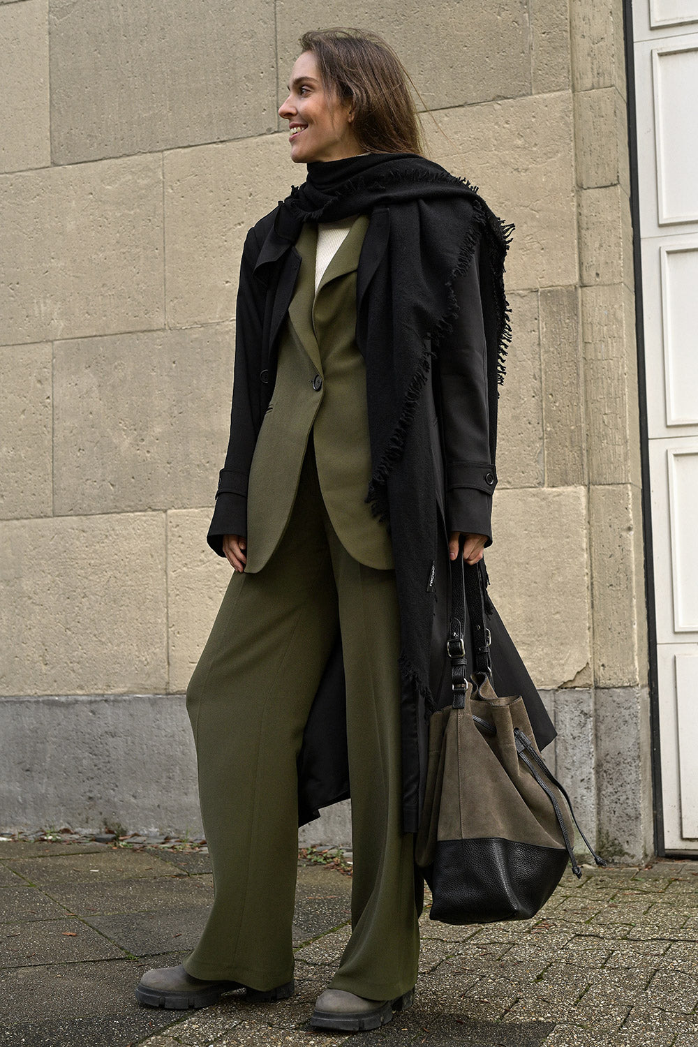 Quelara Wool Stola - nero